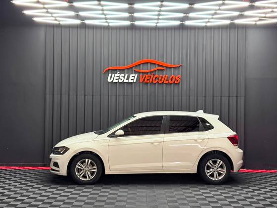 VOLKSWAGEN POLO 1.0 MPI TOTAL FLEX MANUAL VOLKSWAGEN POLO 1.0 MPI TOTAL FLEX MANUAL